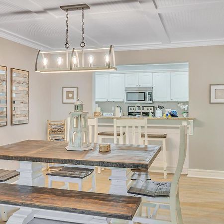 Forest Beach Condo Walk To Coligny, Pool, Tennis Hilton Head Island Exterior photo