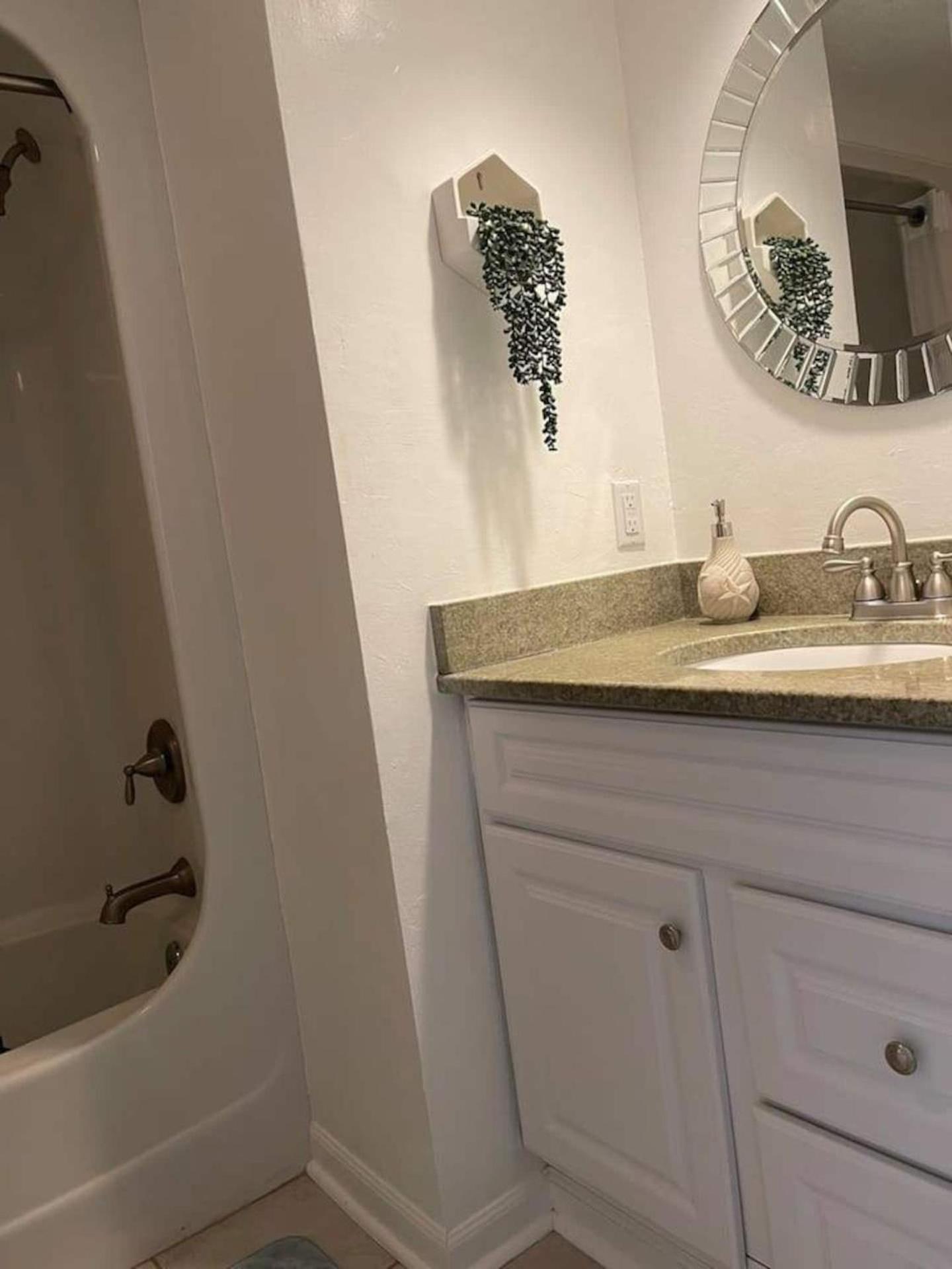 Forest Beach Condo Walk To Coligny, Pool, Tennis Hilton Head Island Exterior photo
